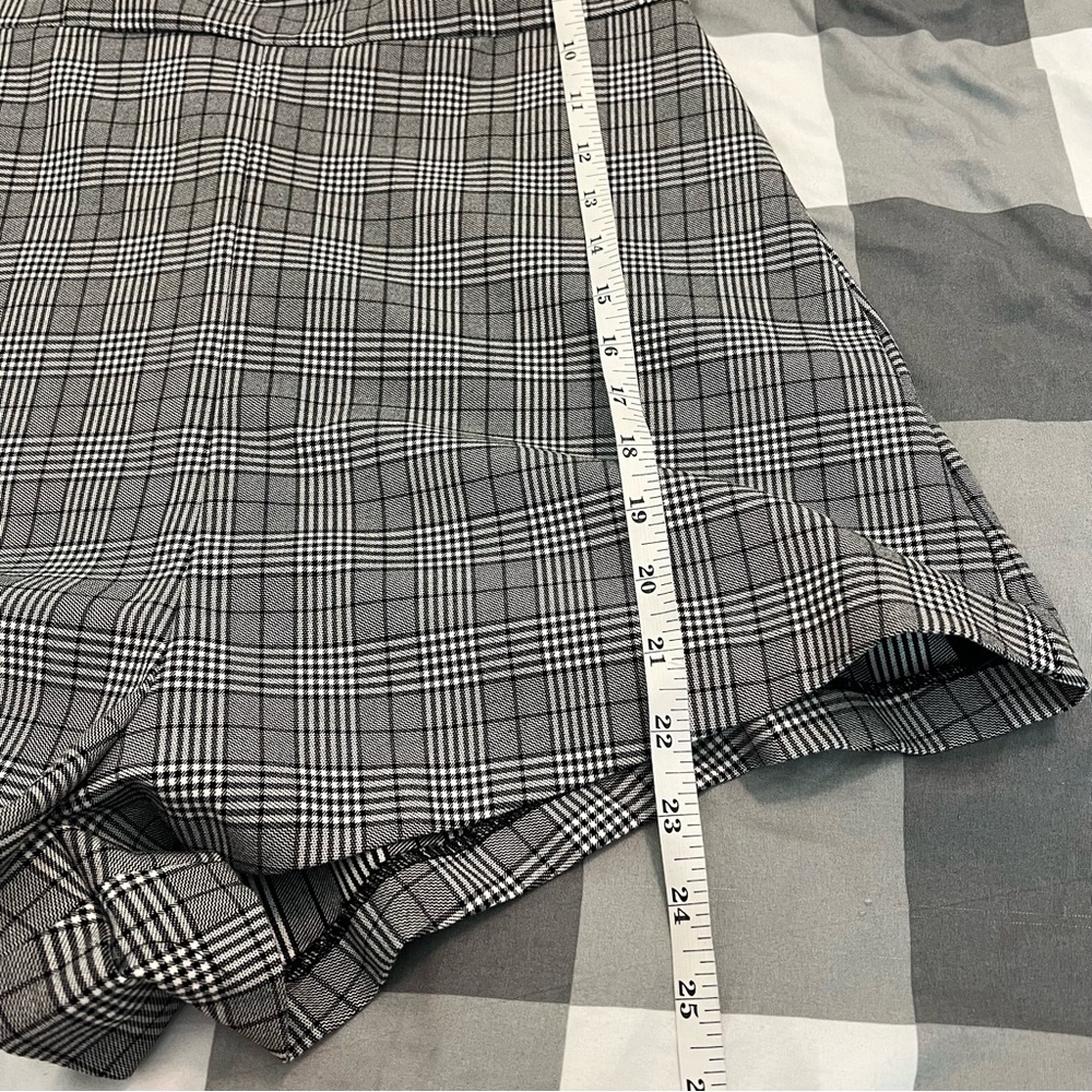 Urban Outfitters Glenn Plaid Off The Shoulder Romper Size 6 - Picture 12 of 13